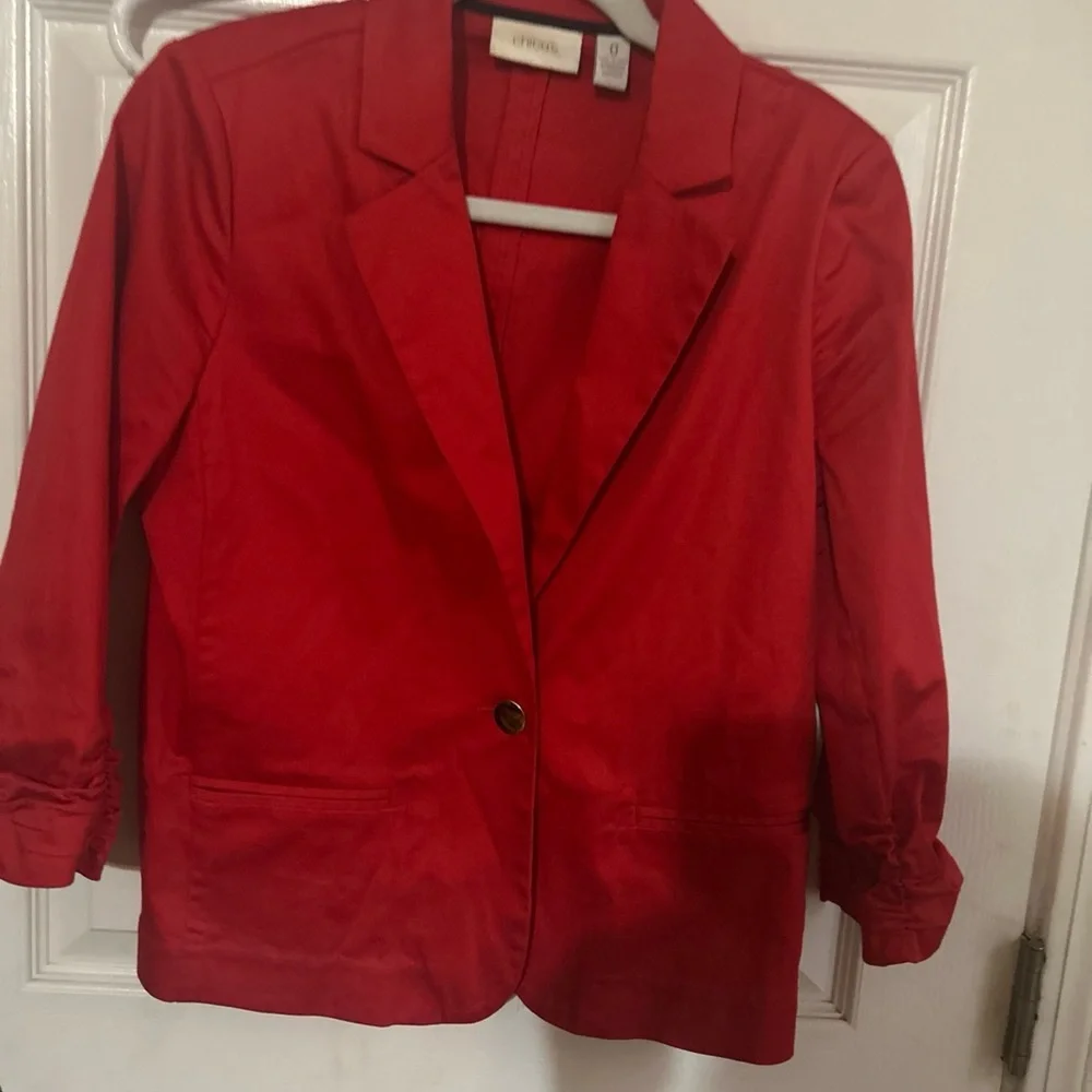 Chico's Red Blazer with Notched Lapels and Lightweight Fabric